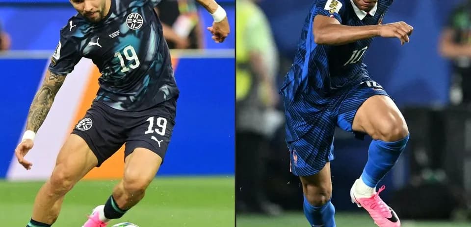 Paraguayan and French players competing for the ball
