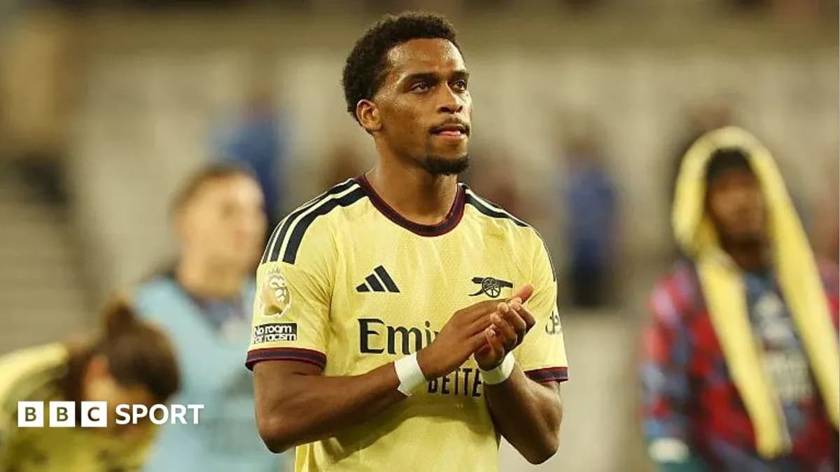Player applauding fans after the match