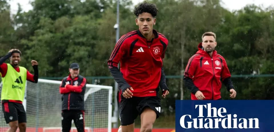 Player training at Manchester United practice session