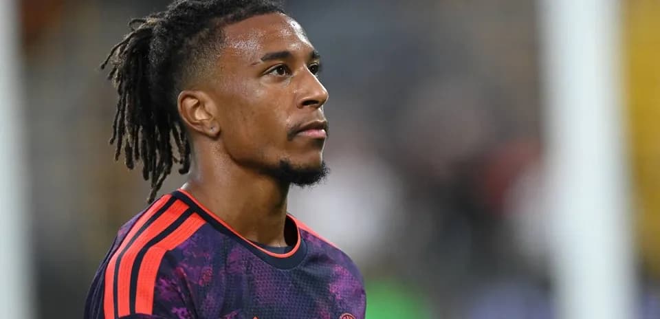 Player in Bayern Munich jersey during match