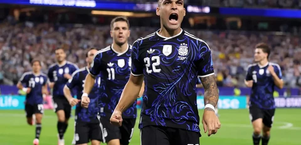 Lautaro Martínez celebrating a goal for Argentina