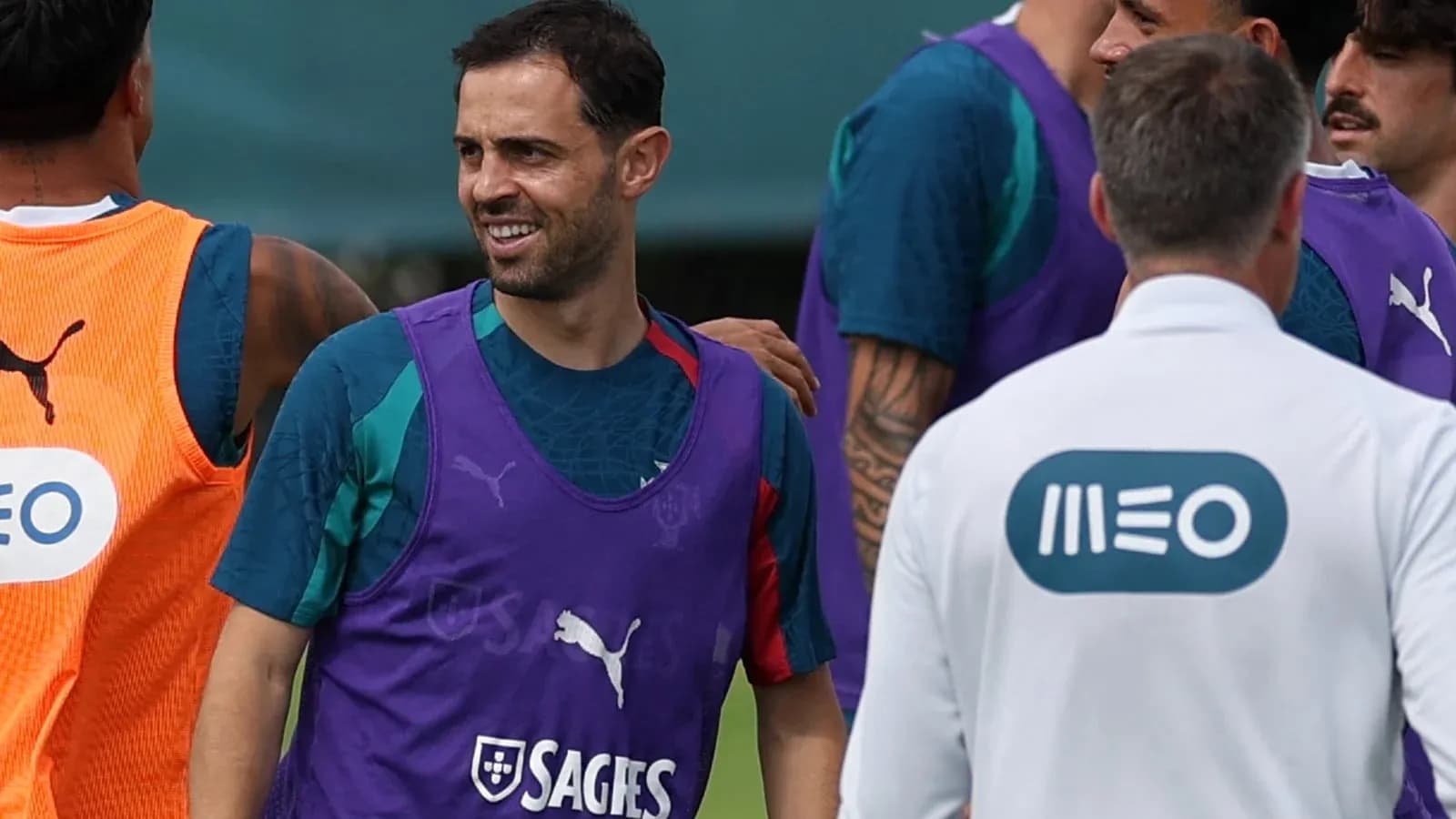 Players interacting during a training session