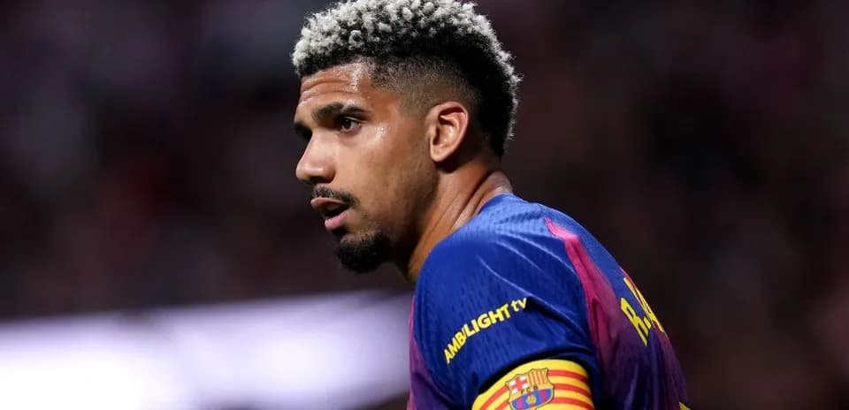 Player in FC Barcelona kit during match