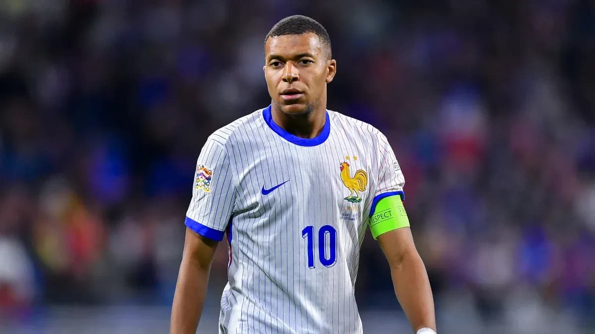 Player in France kit walking on the field