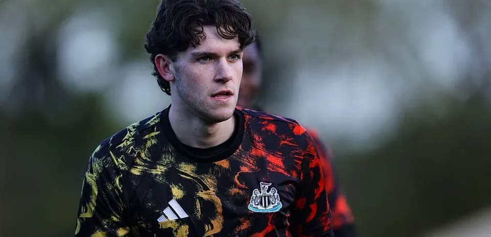 Newcastle player training in colorful goalkeeper kit