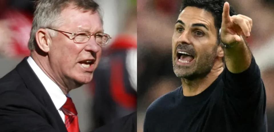 Two football managers gesturing during match