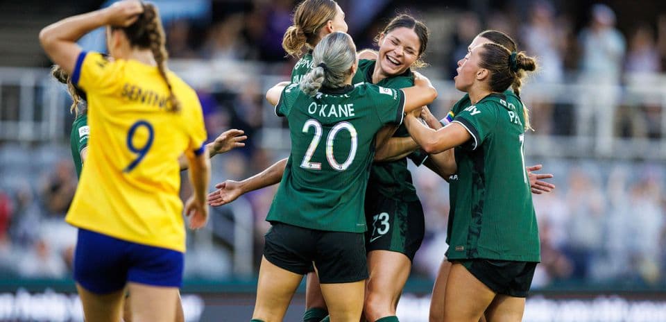 Utah Royals celebrating a goal during match