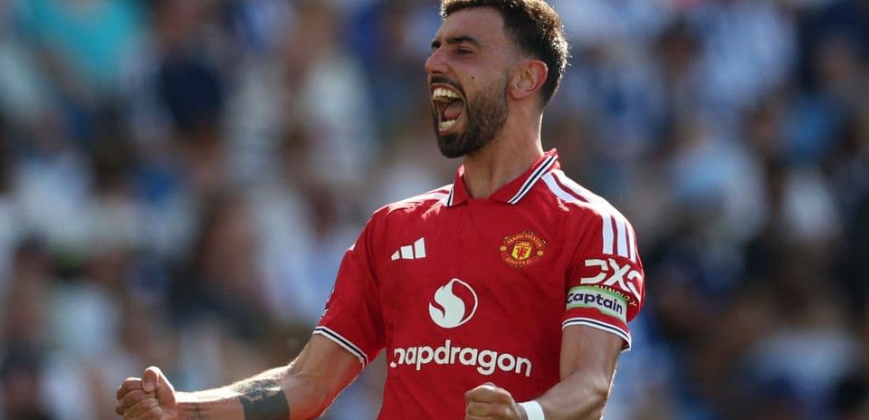 Manchester United Firm on Keeping Bruno Fernandes Amid Interest from Galatasaray and Italian Clubs