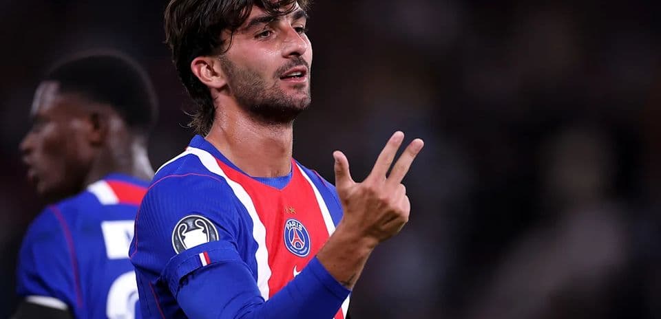 Ferran Torres Shines as PSG Dominates; Barcelona, Liverpool, Arsenal Win in Champions League Openers