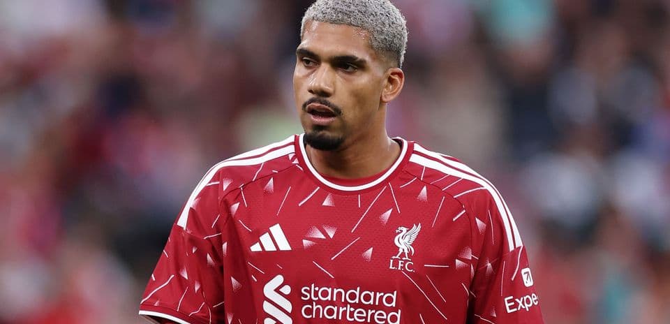 Ronald Araujo Shocked by Premier League's Intense Pace After Liverpool Loan from Barcelona