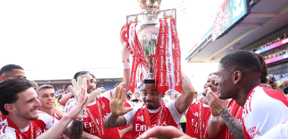 Napoli Targets Premier League Forwards Gabriel Jesus, Joshua Zirkzee, and Nicolas Jackson