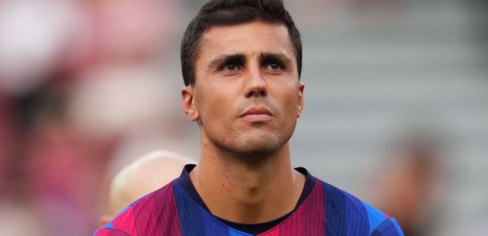 Barcelona Cancels World Cup Tribute Amid Political Tensions