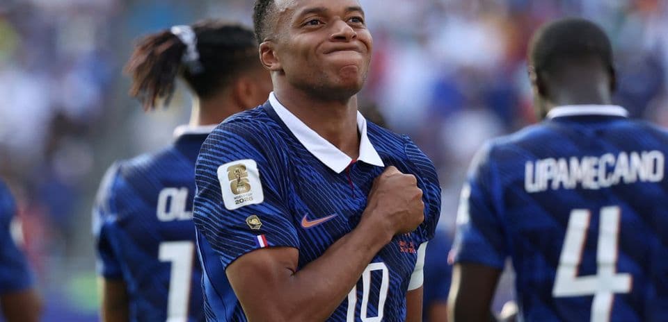 World Cup 2026 Golden Boot Race Tightens as Mbappe Pulls Ahead of Messi