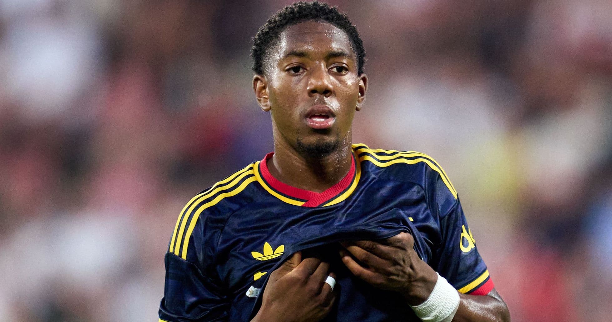 Liverpool Advised to Compete with Man Utd and Chelsea for Arsenal’s Myles Lewis-Skelly