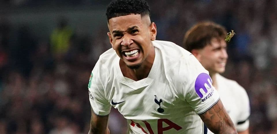 Roberto De Zerbi Sets 10-Goal Target for Savio After Stunning Tottenham Debut