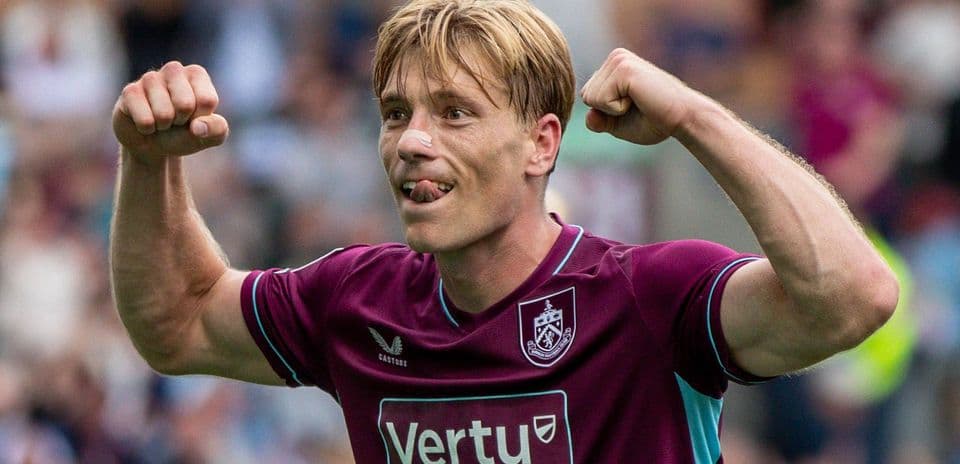Ipswich Secures Zian Flemming from Burnley in £20m Deadline Transfer