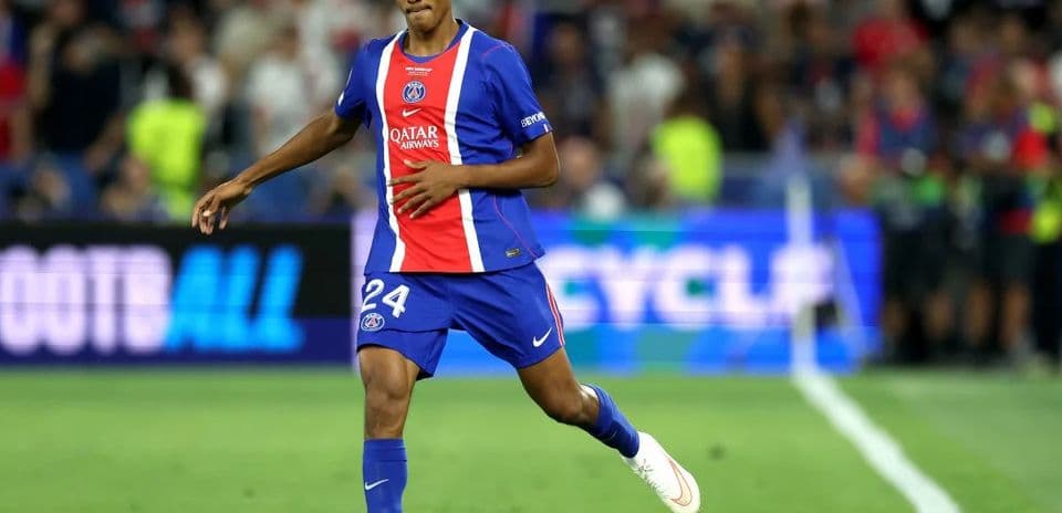 PSG's Senny Mayulu Injured During France U21 Match