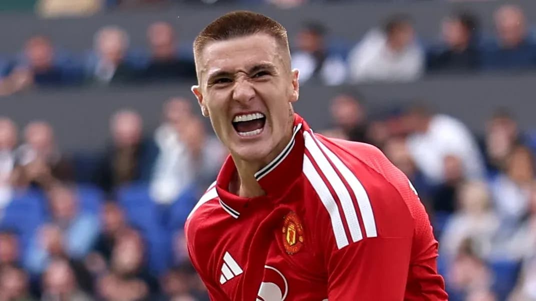 Player celebrating in Manchester United jersey Player celebrating in Manchester United jersey