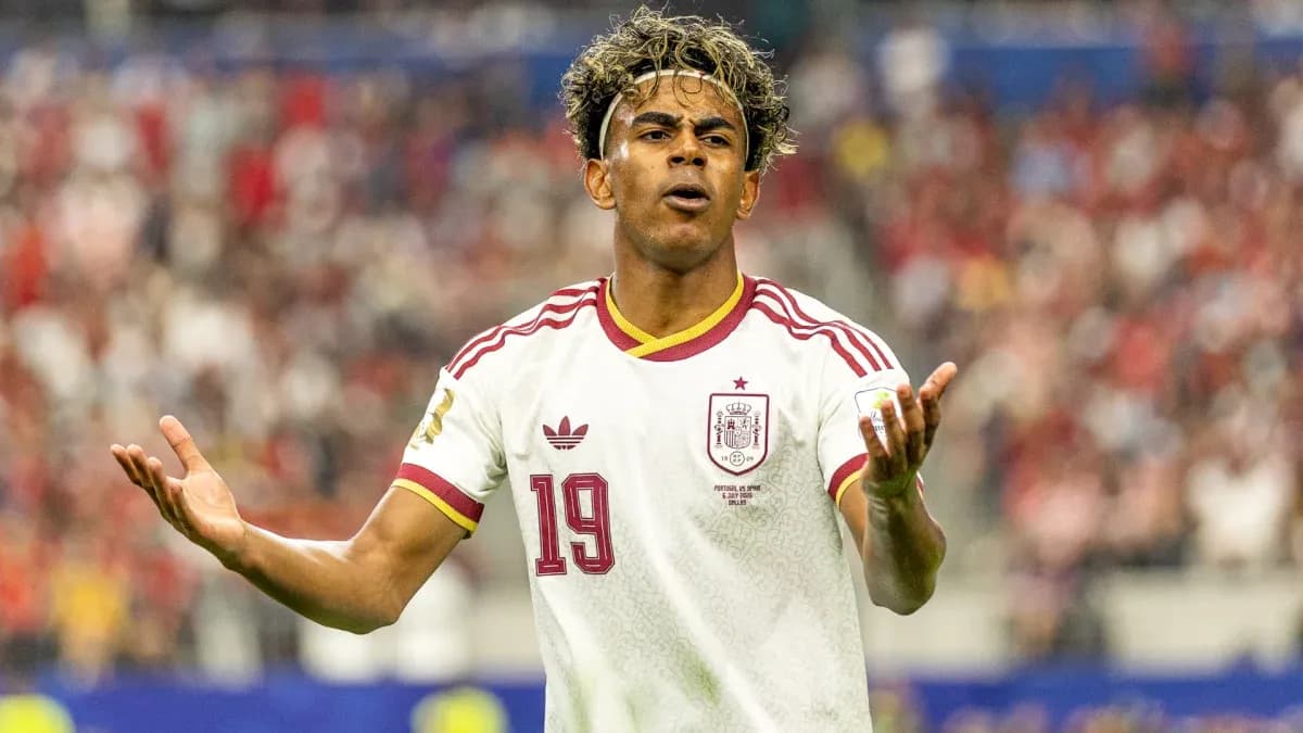 Player gesturing during a match wearing Spain jersey Player gesturing during a match wearing Spain jersey