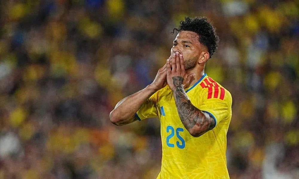 Player in yellow jersey reacting during match Player in yellow jersey reacting during match