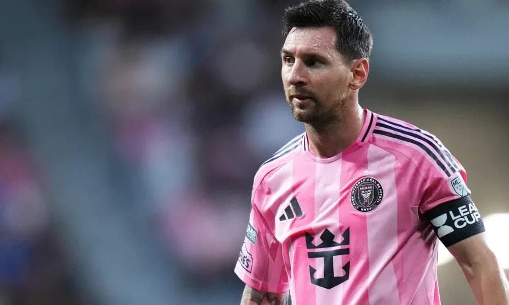 Lionel Messi in pink Inter Miami kit during match Lionel Messi in pink Inter Miami kit during match
