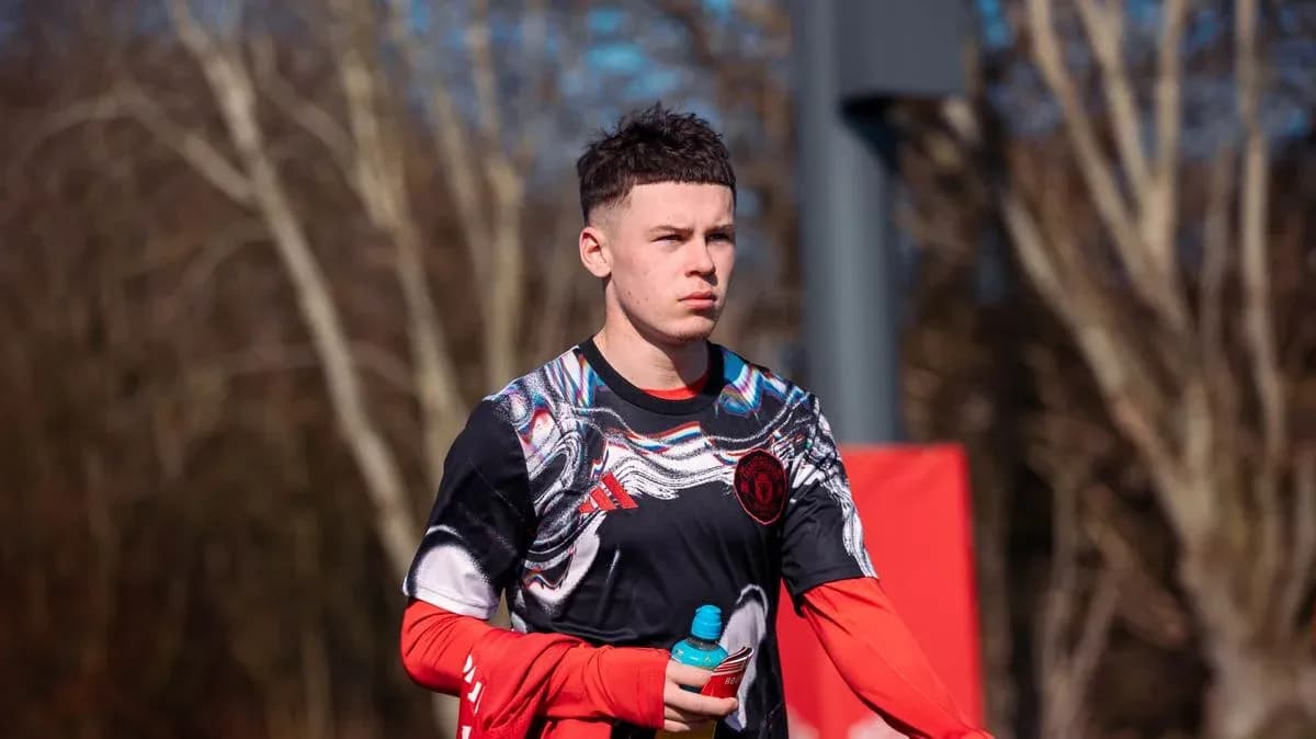 Player walking with water bottle during training session Player walking with water bottle during training session