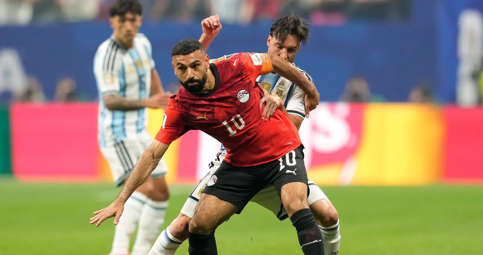 Egyptian player being challenged by Argentine opponent Egyptian player being challenged by Argentine opponent