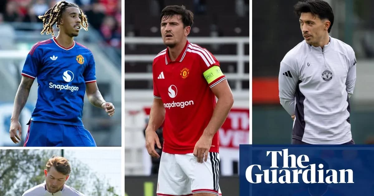 Four Manchester United players during training session Four Manchester United players during training session