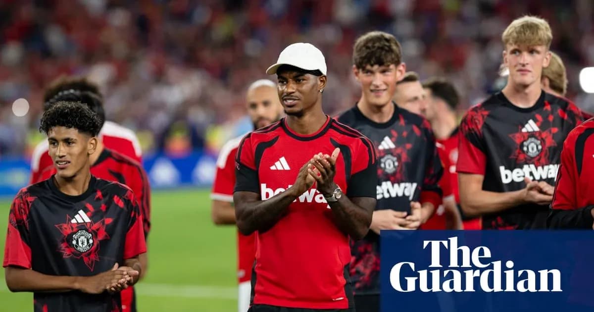 Manchester United players on the pitch before match Manchester United players on the pitch before match