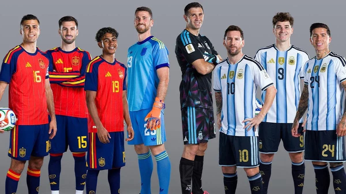 Spain and Argentina players posing for World Cup Spain and Argentina players posing for World Cup