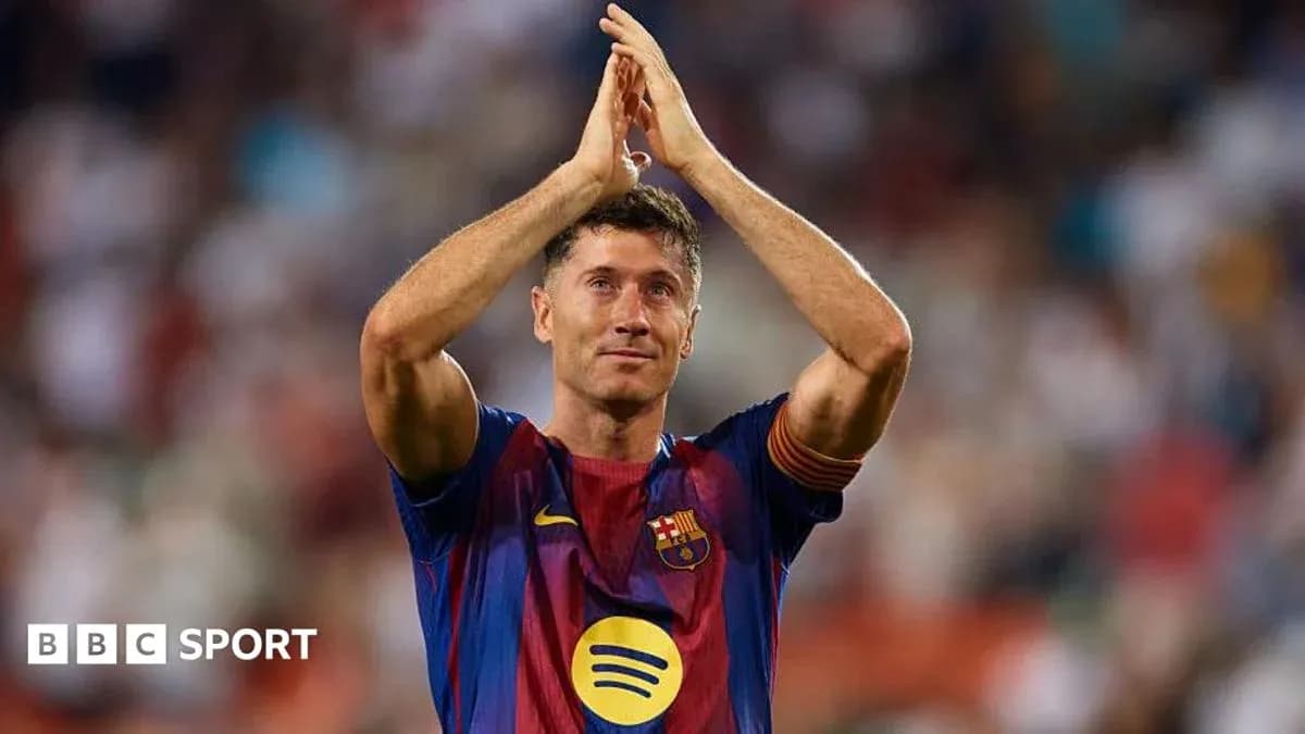 Player applauding fans wearing Barcelona jersey Player applauding fans wearing Barcelona jersey
