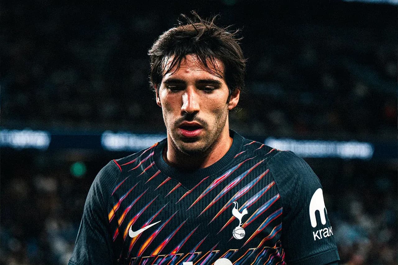 Player in Tottenham jersey during match Player in Tottenham jersey during match