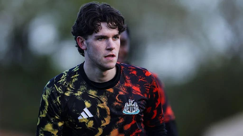 Newcastle player training in colorful goalkeeper kit Newcastle player training in colorful goalkeeper kit