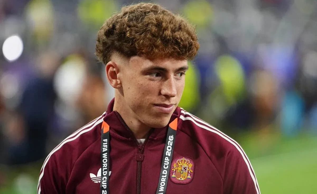 Player wearing Spain jacket at FIFA World Cup event Player wearing Spain jacket at FIFA World Cup event