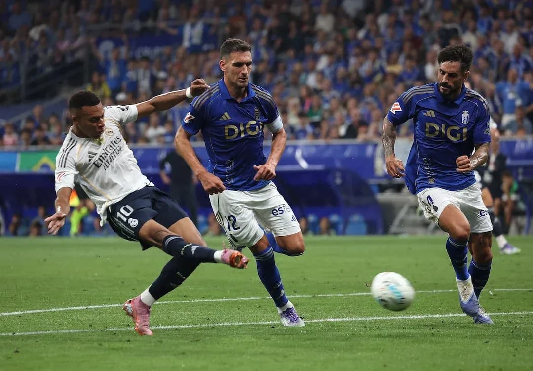 Real Madrid player shooting during La Liga match Real Madrid player shooting during La Liga match
