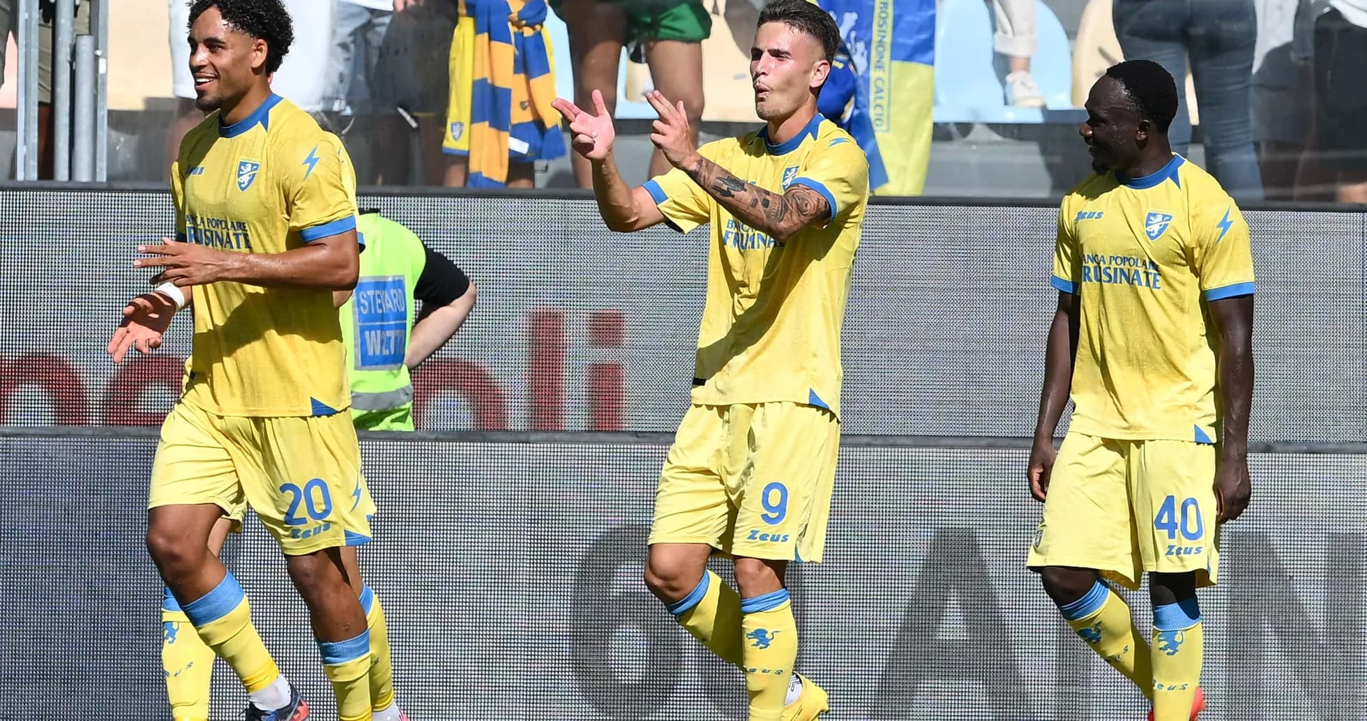 Frosinone players celebrating during match Frosinone players celebrating during match