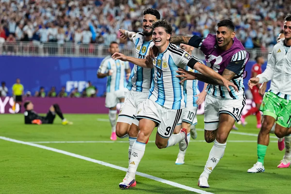 Julián Álvarez's Extra-Time Strike Sends Argentina Past Switzerland in World Cup Quarterfinal Julián Álvarez's Extra-Time Strike Sends Argentina Past Switzerland in World Cup Quarterfinal